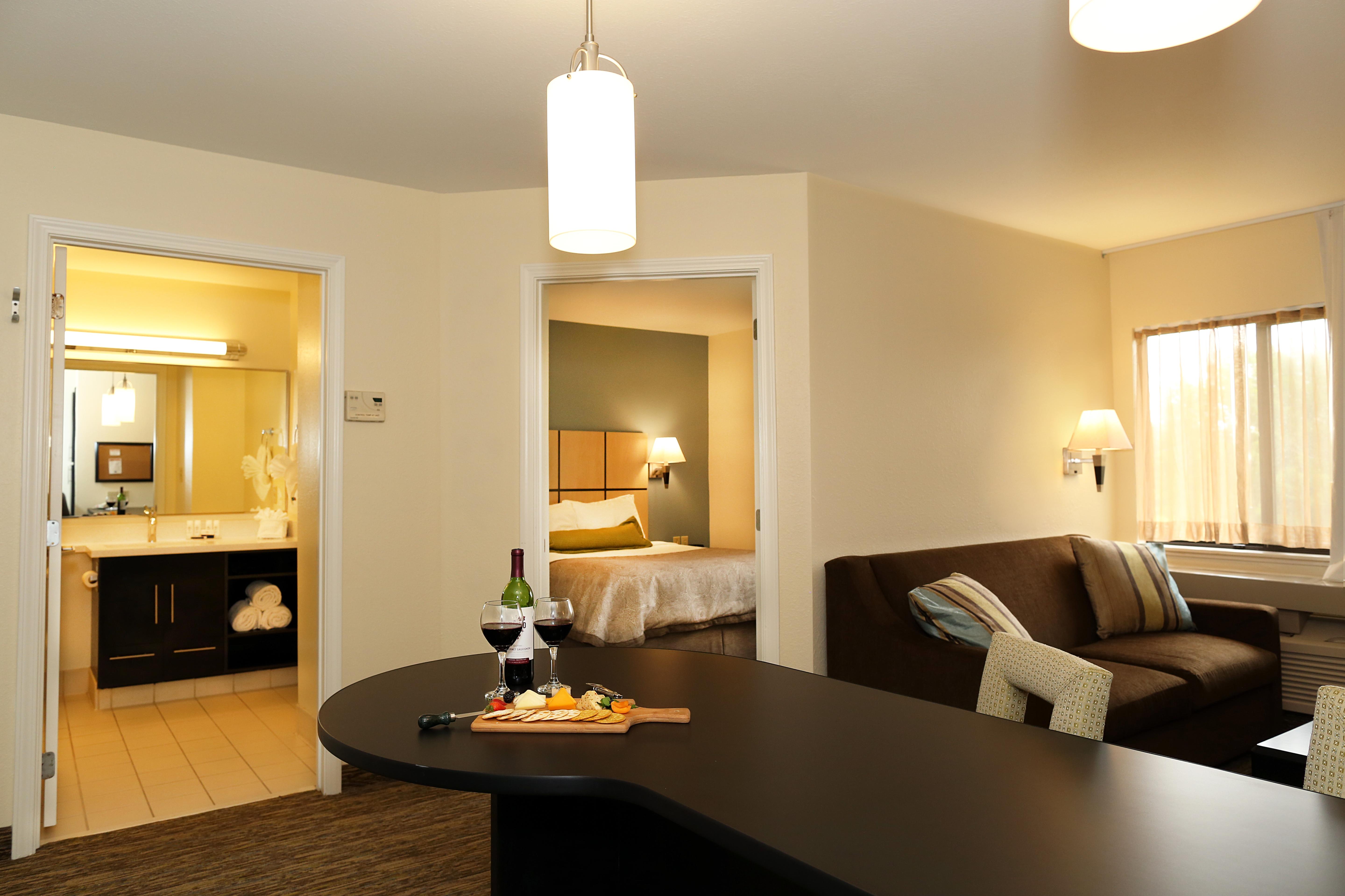 Candlewood Suites East Lansing By Ihg Exterior foto